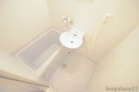 レオパレスセントラルウイング 風呂