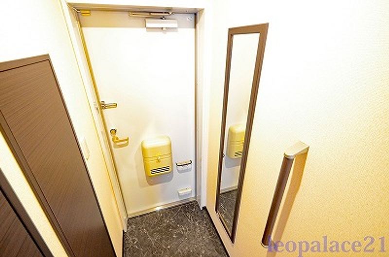 クレイノ神立ステーションテラス 玄関
