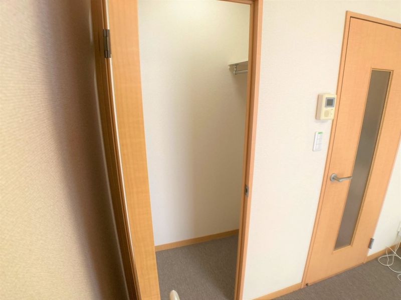 レオパレス郡元Ⅱ 収納
