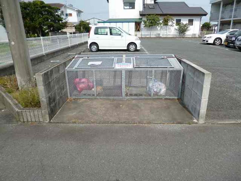 レオパレスサン徳王 共用部分