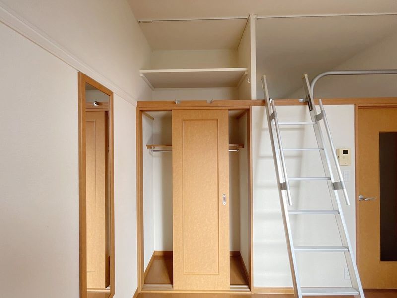 レオパレスリバージュ　くみの木 収納