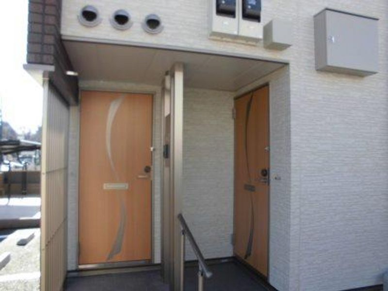 クレイノＭ 玄関
