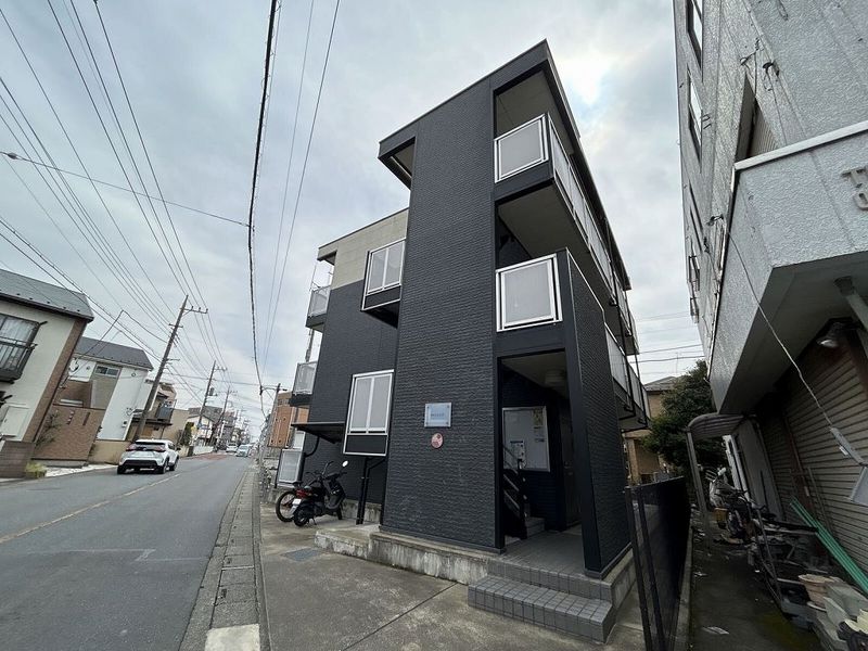 レオパレスクレシェンテ 外観