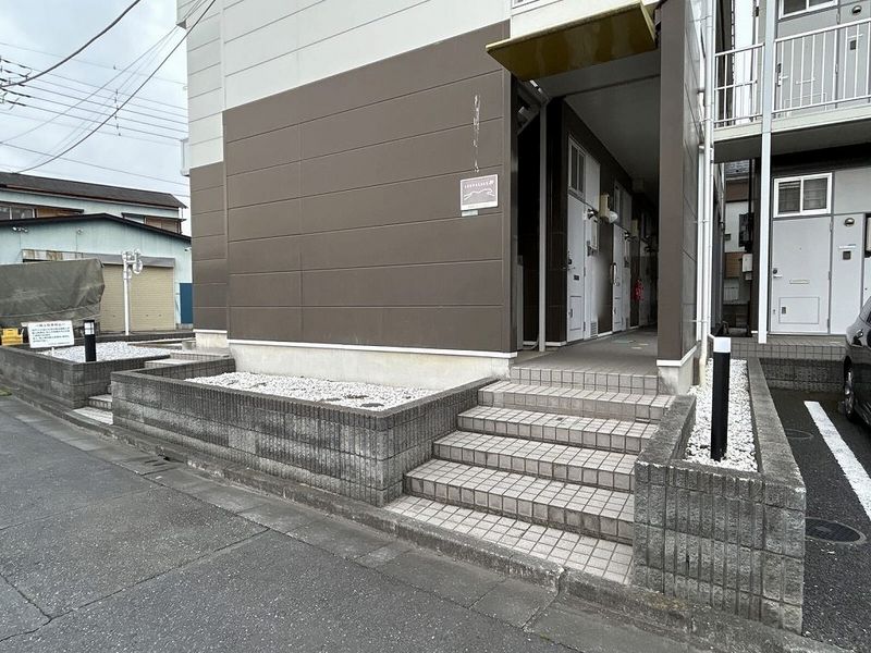 レオパレスＨ＆Ａマンション エントランス