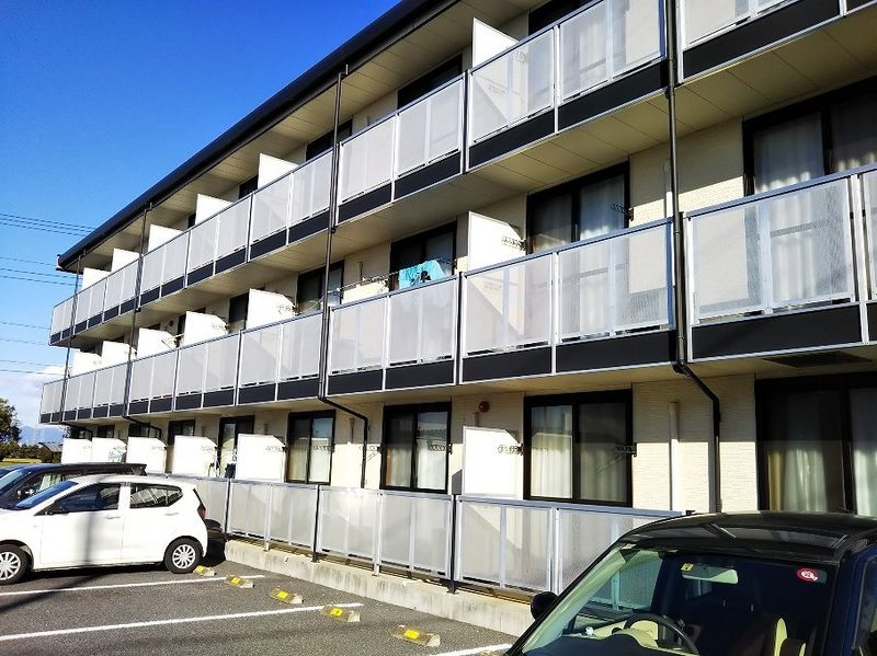 レオパレス紫峰ヶ丘Ⅰ バルコニー