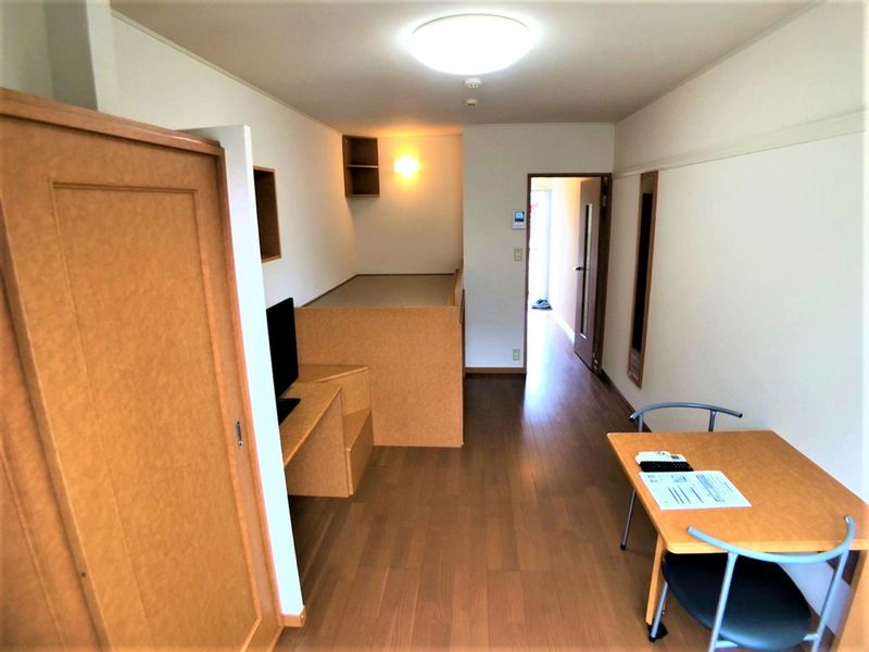 レオパレスエスポワール平佐 居間