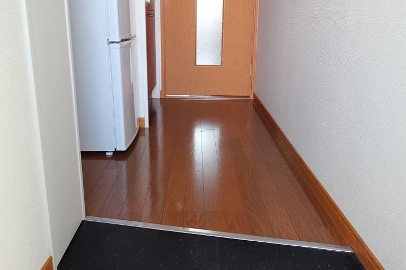 レオパレスヴィバーチェⅡ 玄関