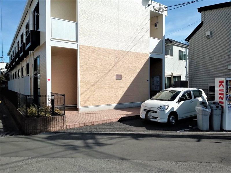 レオパレスオアシス エントランス