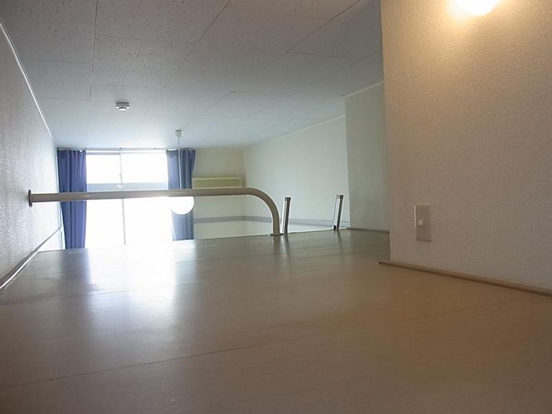 レオパレスエミ 収納