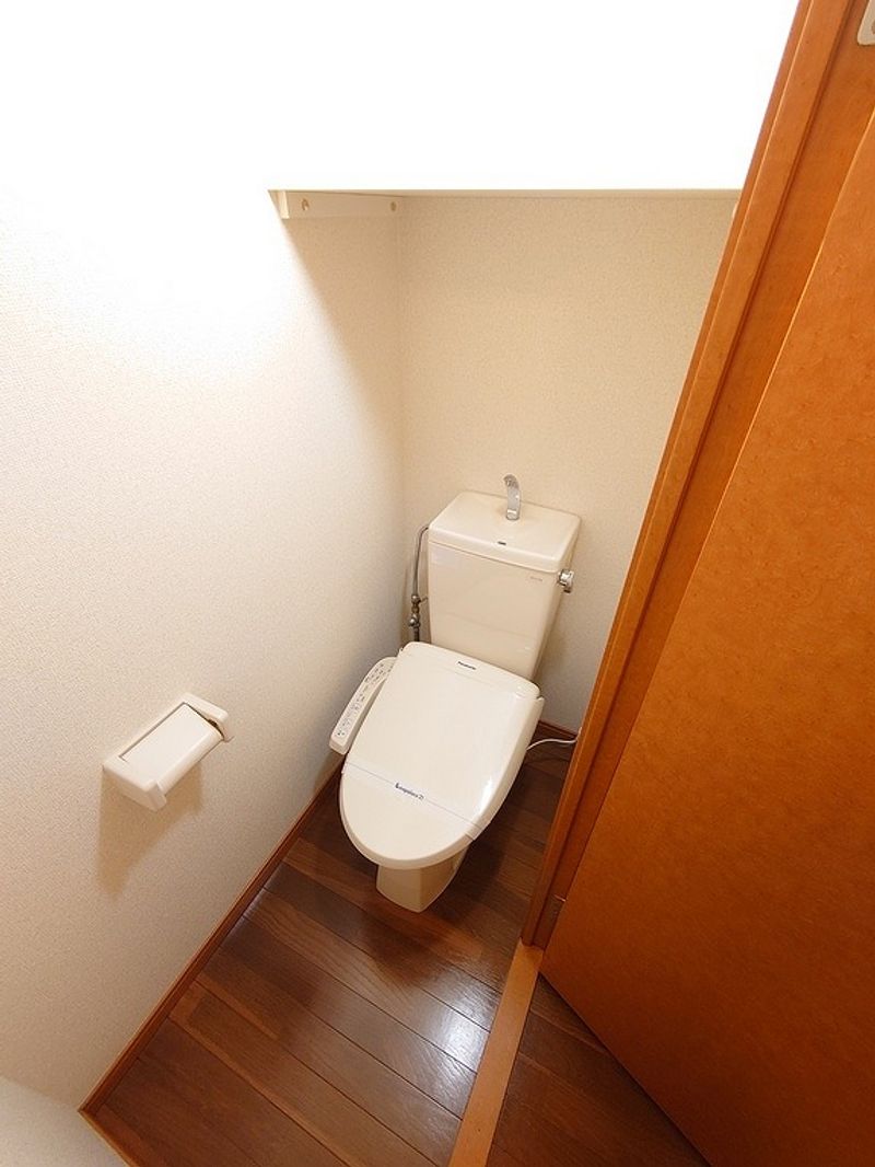 レオパレスコハギ トイレ