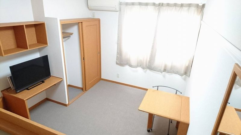 レオパレスウェンブリー 居間