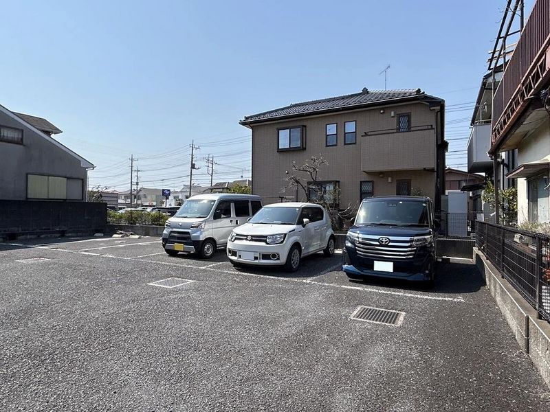 レオパレスｍｉｎｅ 駐車場