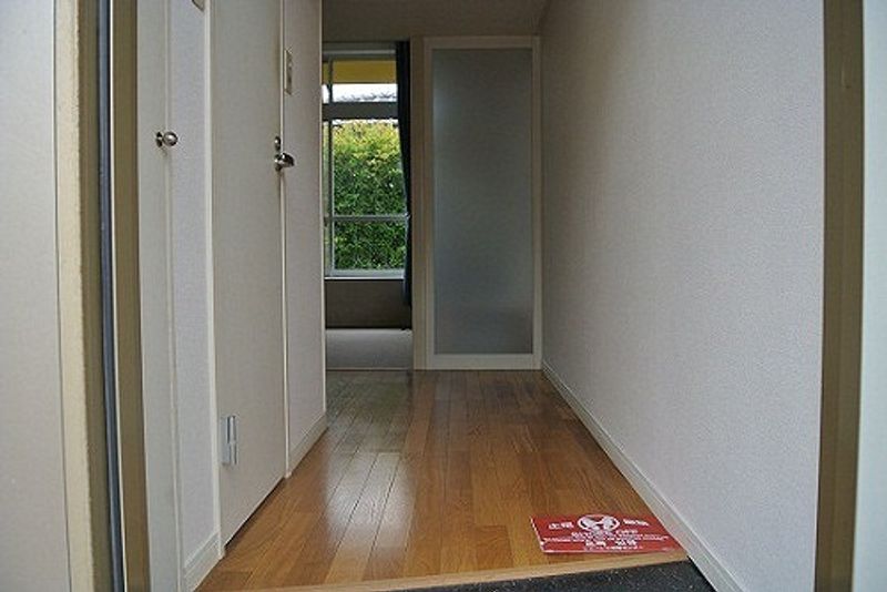 レオパレス詩 玄関