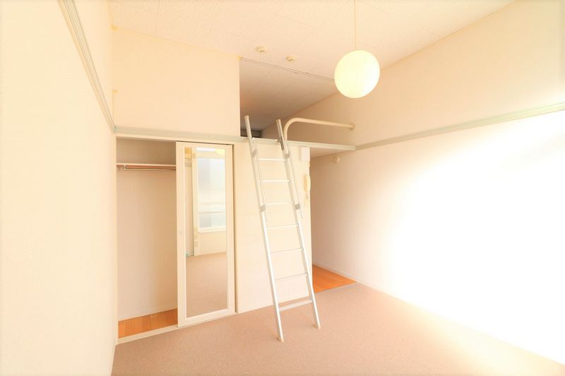 レオパレスフェリシダード 居間