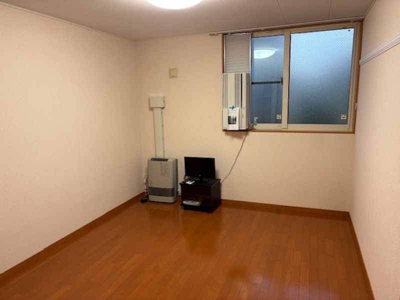レオパレスオーエスト 居間