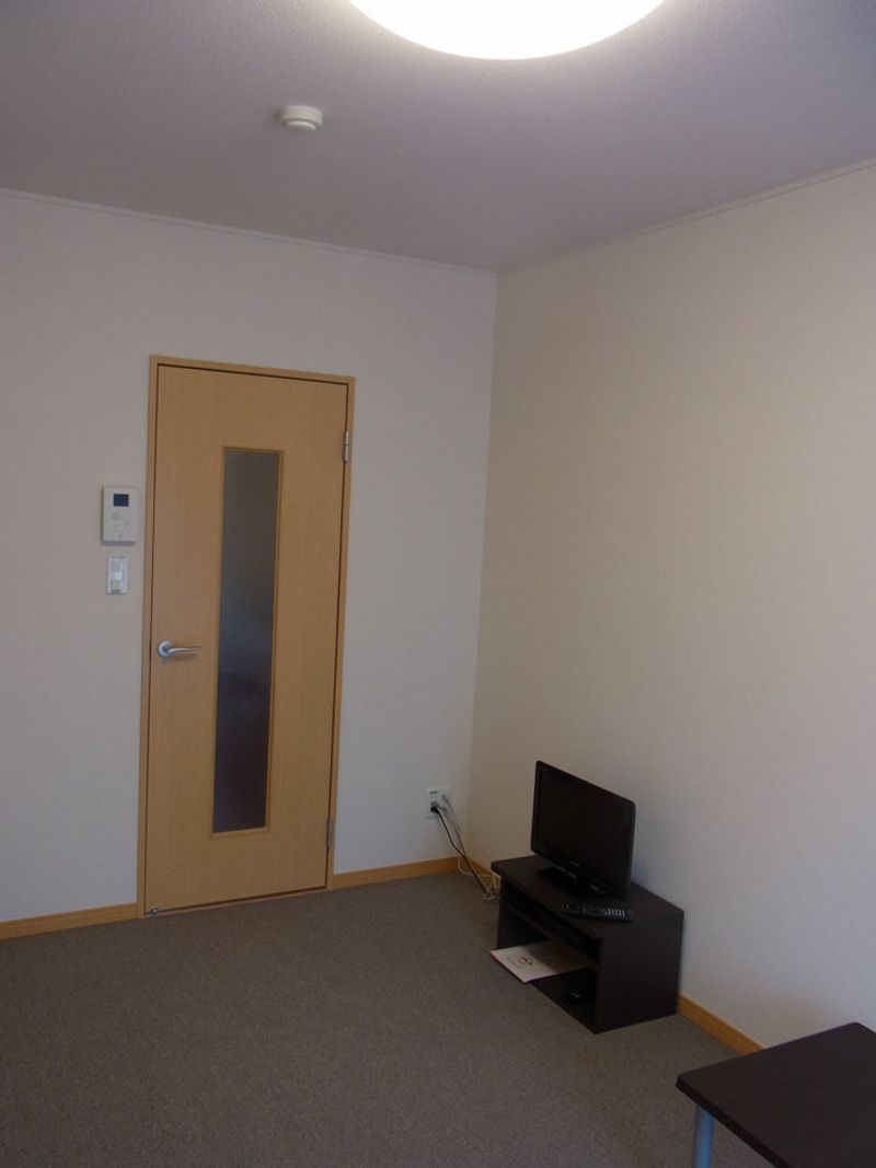 LEONEXT Eddie Crest Phòng khách