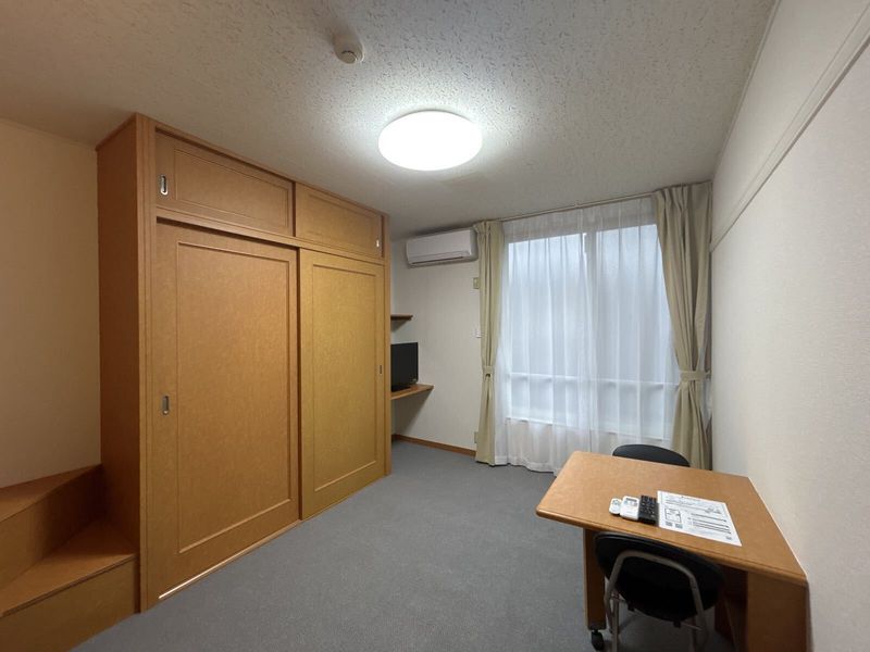 レオパレスアクエリアス 居間