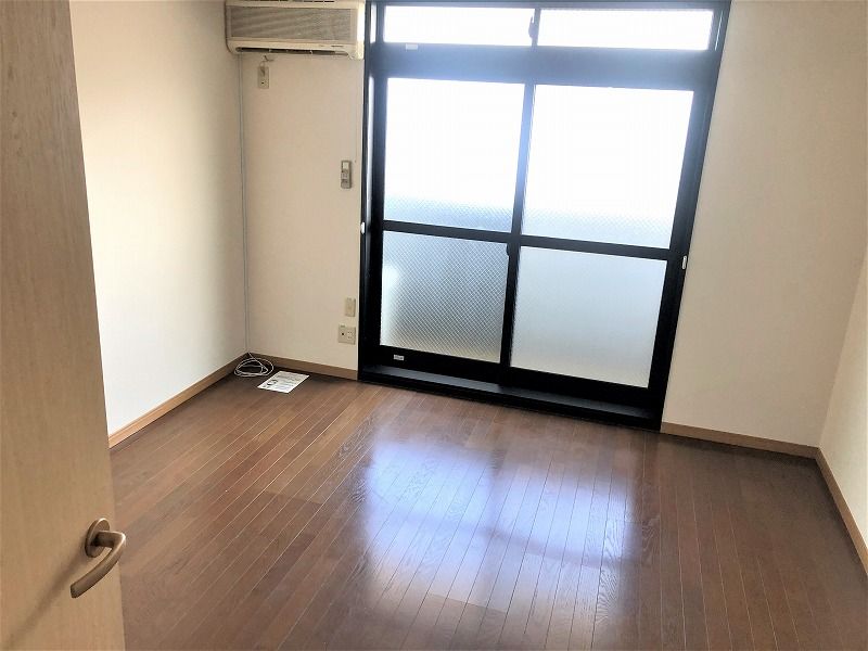 レオパレスヤマト 居間