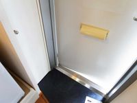 レオパレスメゾンソレイユⅡ 玄関