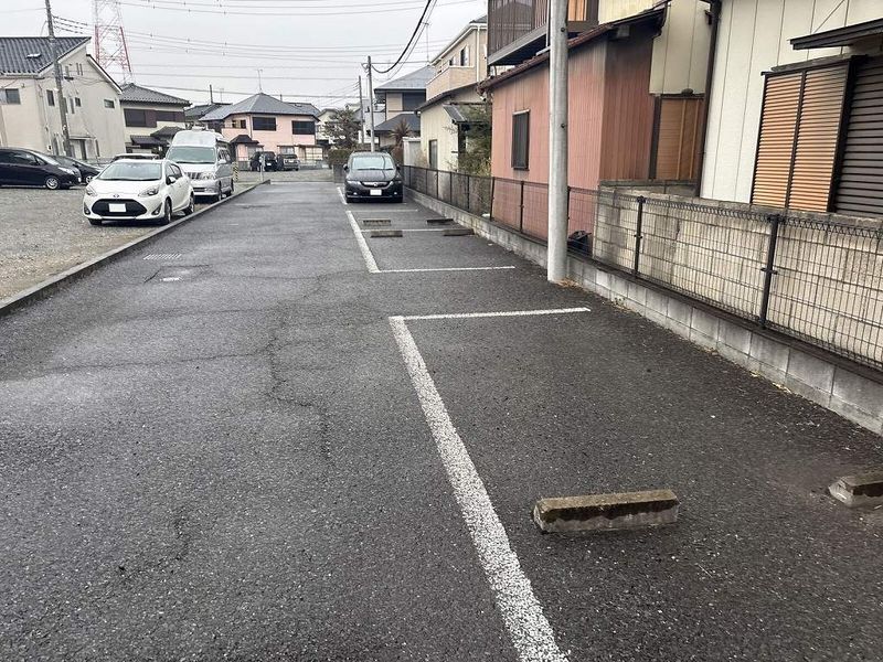 レオパレスおおすみ 駐車場