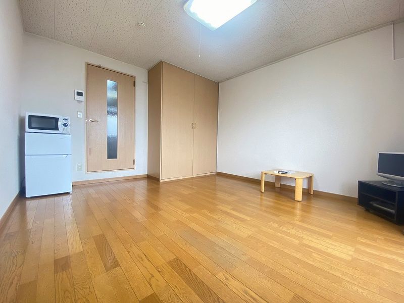 レオパレスホワイエⅠ 居間