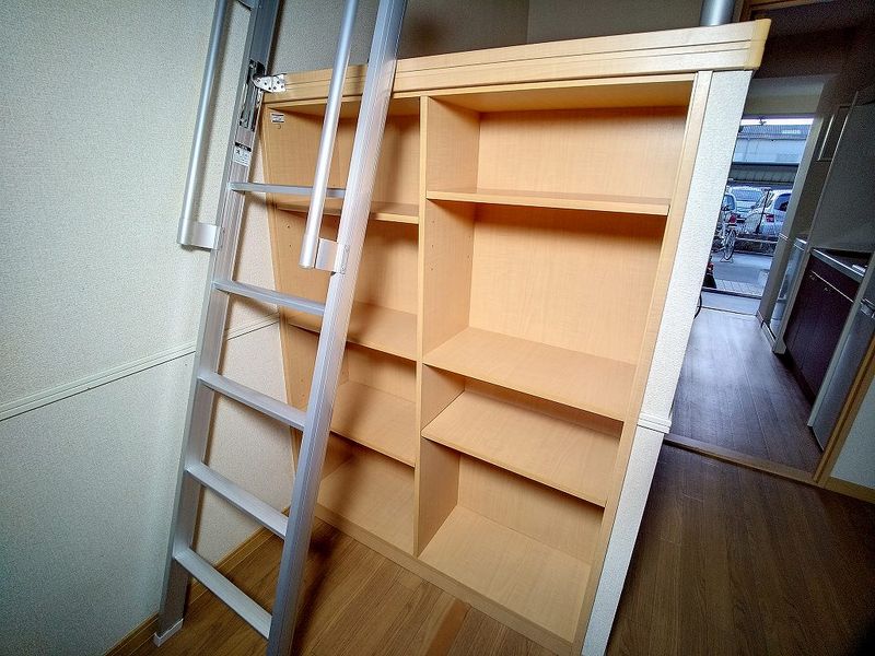 レオパレスヴェルレーヌ 収納