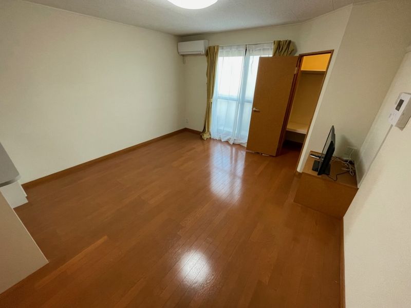 レオパレスエテルナ 収納