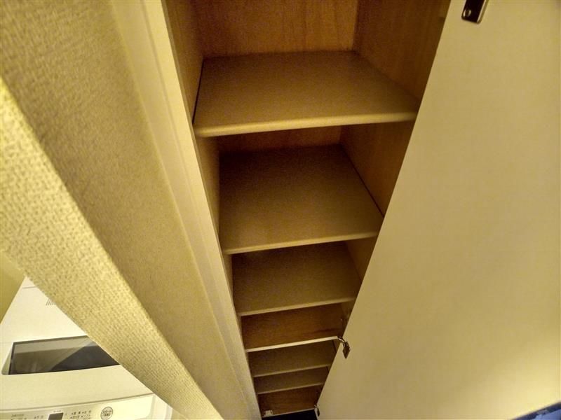 レオパレスレガーメ住吉 玄関