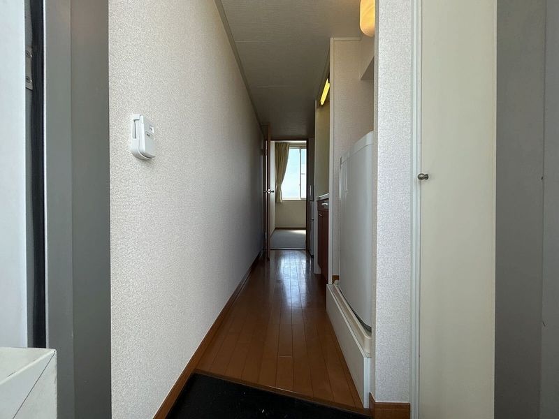 レオパレス柏座 玄関