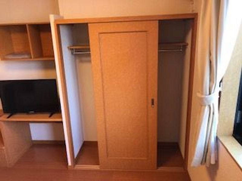 レオパレスロハス　Ａ 収納