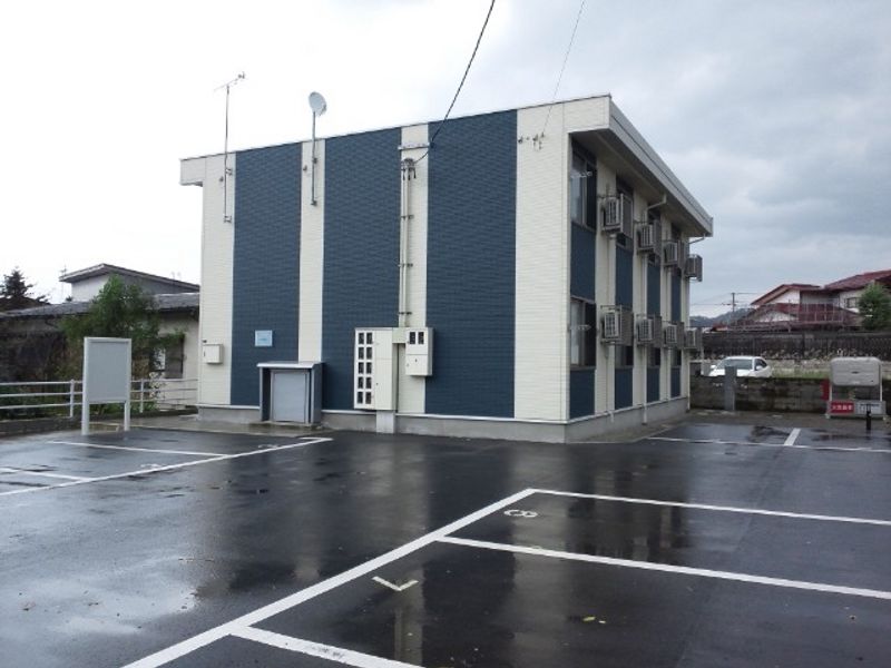 レオネクストみなみ２番館 駐車場