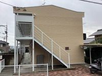 レオパレスサガタ 外観