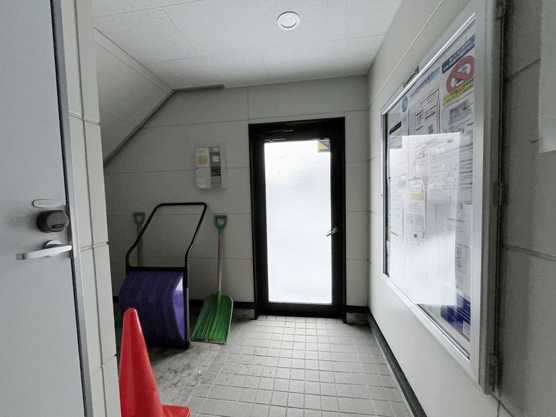 leopalace Kizuna House Entrance