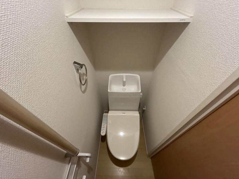 レオパレス中の島 トイレ