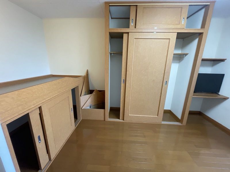 レオパレス大内 収納