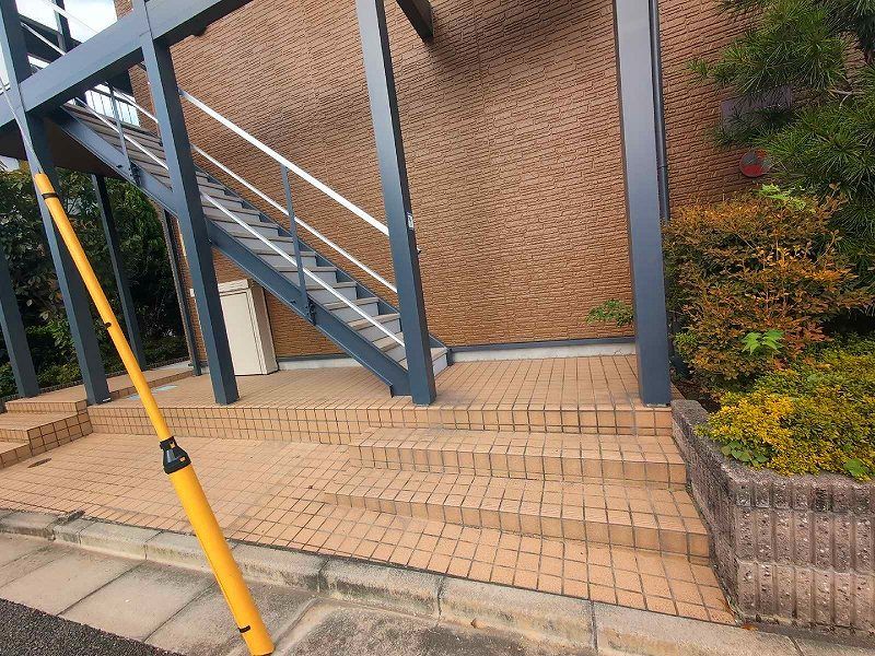 レオパレス桜花Ｂ エントランス