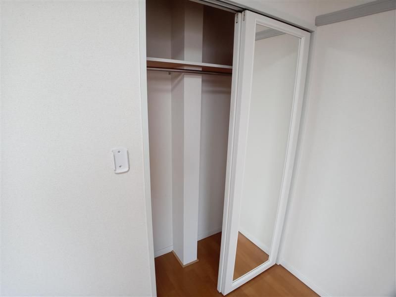 レオパレスルノアールⅠ 収納