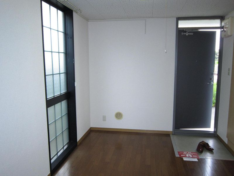 レオパレスＡＱＵＡ 玄関