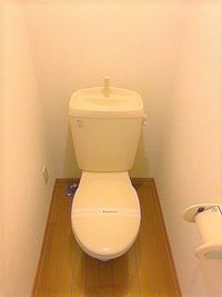 レオパレス鳴尾浜 トイレ