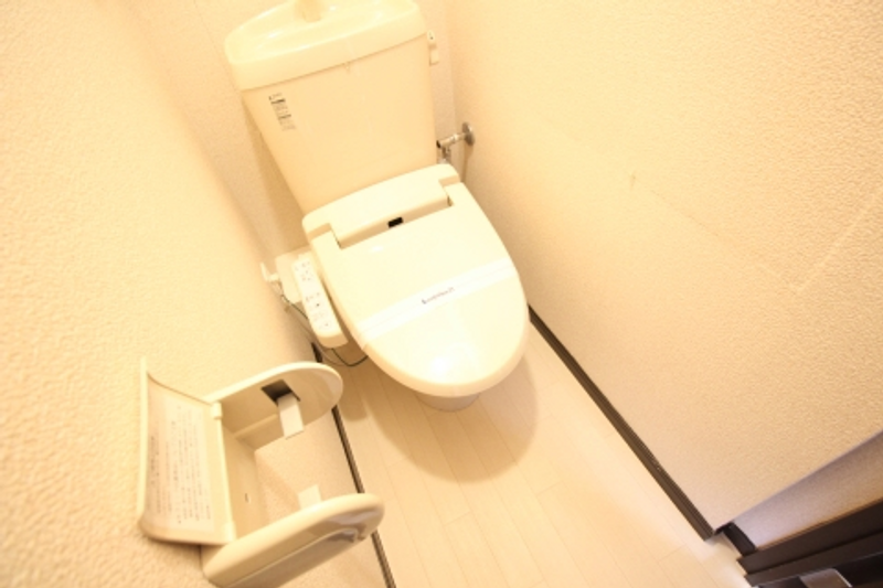 LEONEXT Kaze Toilet