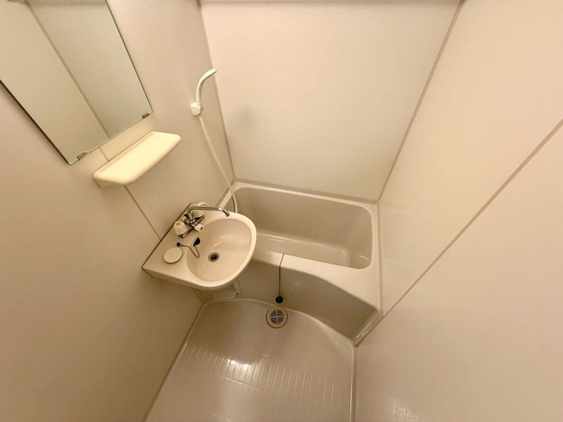 leopalace Gluten C Bathroom