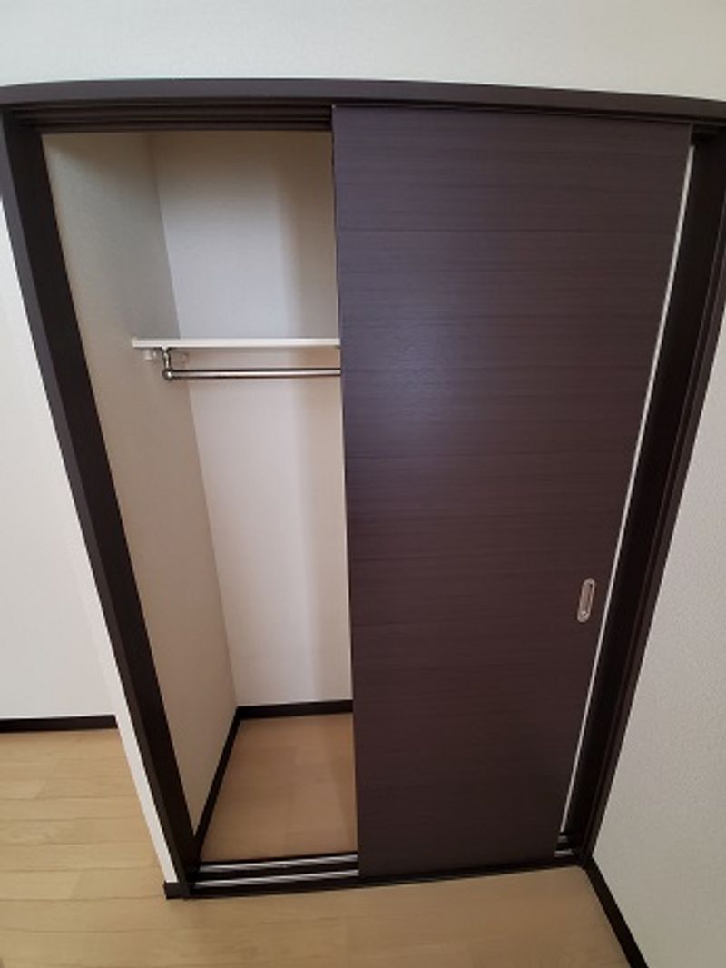 レオネクストらん 収納