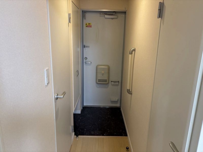 レオネクストベルテール 玄関