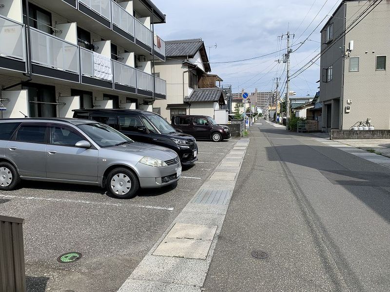 レオパレスＡ＆Ｋ　高知 駐車場