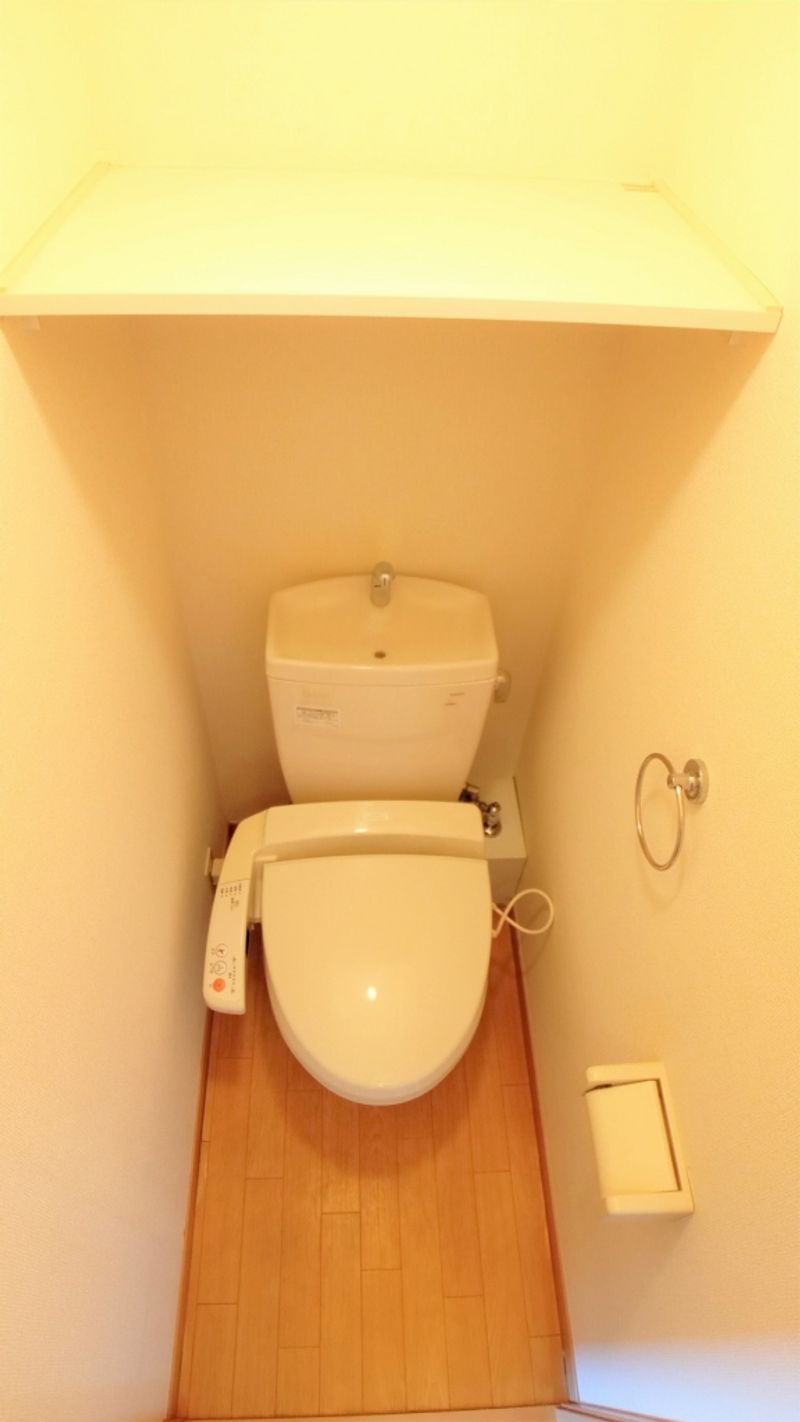 レオパレスキルシェンⅠ トイレ