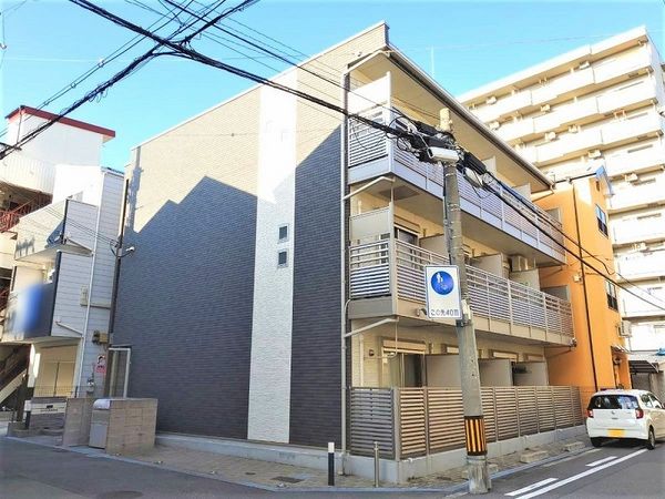 クレイノユニバーサルパレス 外観