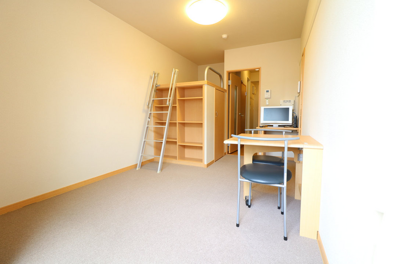 leopalace OKANISHI 客厅