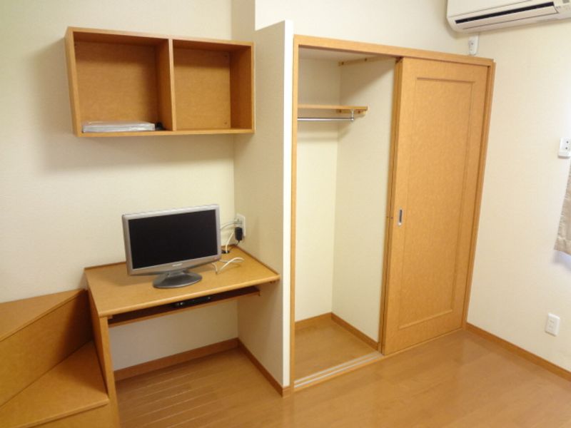 レオパレス前浜 収納