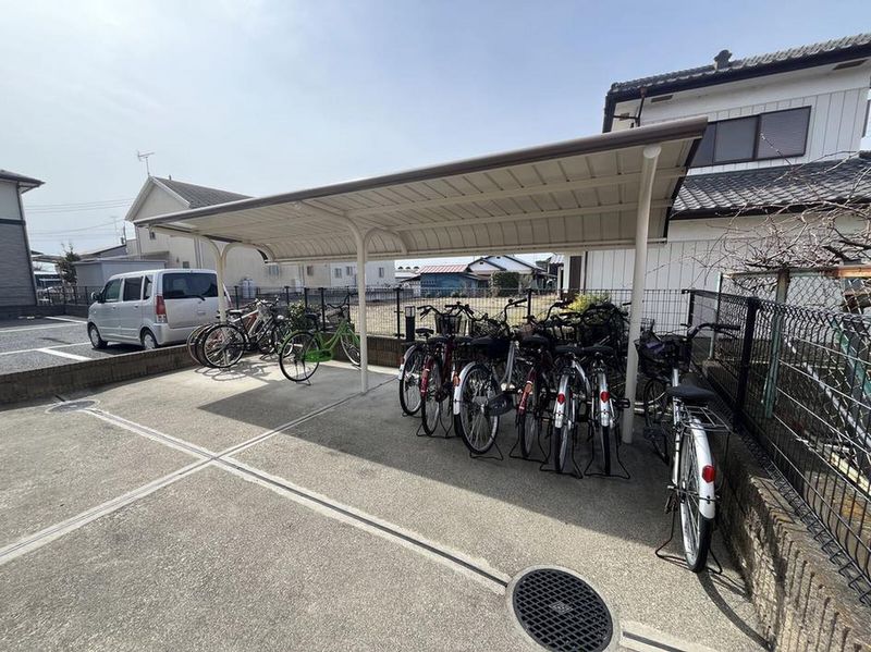 leopalace Valena Momiji Shared spaces