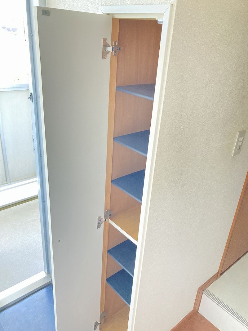 レオパレスルミエール 収納